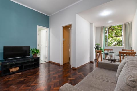 Communal lounge/ TV room, TV and multimedia, Living room, Seating area