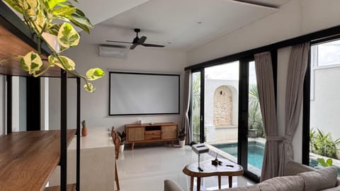 Villa Naya Pererenan Vacation rental in North Kuta