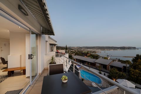 Villa Afrikana Guest Suites by Knysna Paradise Collection Bed and Breakfast in Knysna