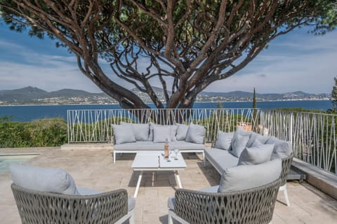 Natural landscape, View (from property/room), Balcony/Terrace, Sea view