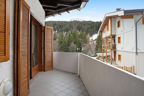 Apt Design a Campiglio 400m funivie House in Madonna di Campiglio
