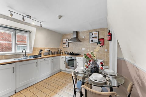 Boutique central Winchester Abode Apartment in Winchester