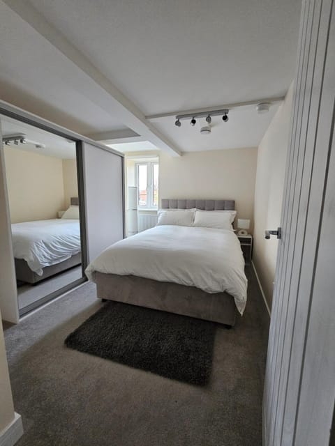 Pancinos Guest House Newmarket High Street Apartment in Forest Heath District