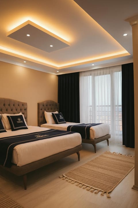 Bed, Living room, Photo of the whole room, Seating area, Bedroom