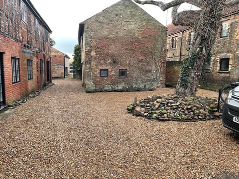 Property building, Parking