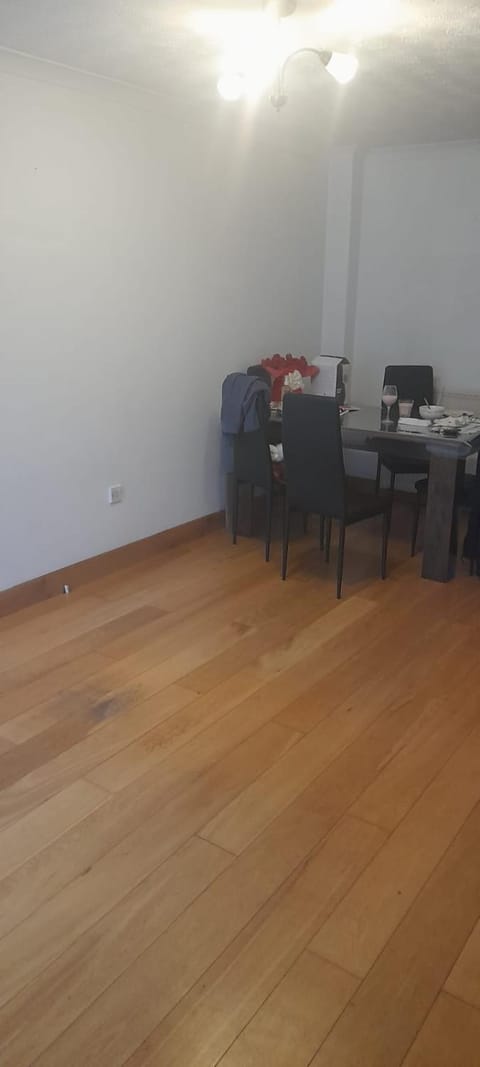 Cozy house Vacation rental in Poole