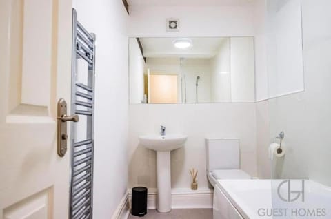 Charming 2-Bed Apartment in Bewdley Town Centre Apartment in Bewdley