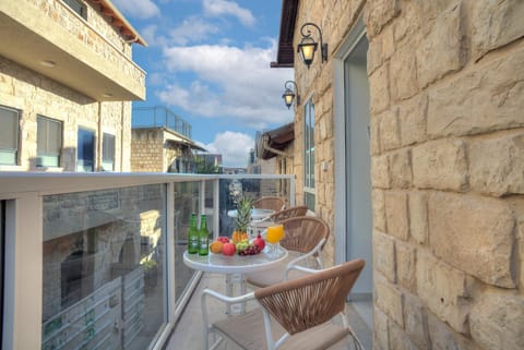 Patio, Balcony/Terrace, Seating area