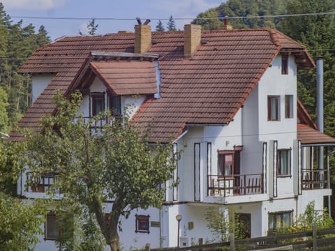 Property building, Day, Natural landscape
