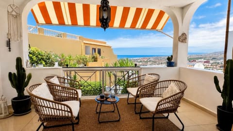 Balcony/Terrace, City view, Mountain view, Sea view