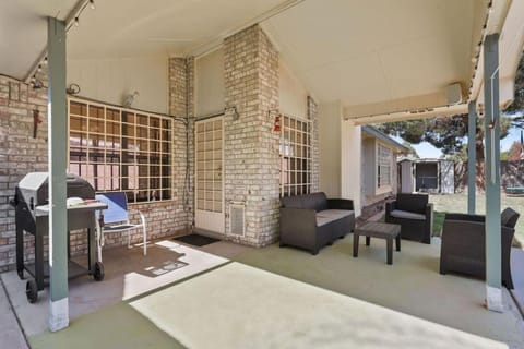 Patio, BBQ facilities, Seating area