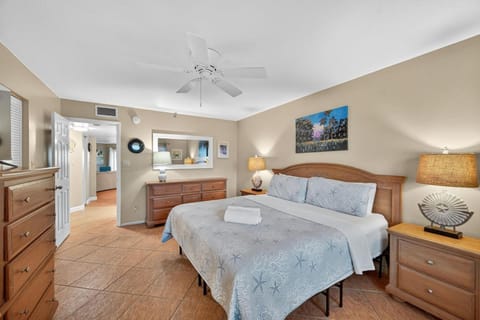 Reef Club Unit 405 House in Indian Rocks Beach