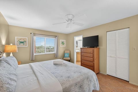 Reef Club Unit 405 House in Indian Rocks Beach