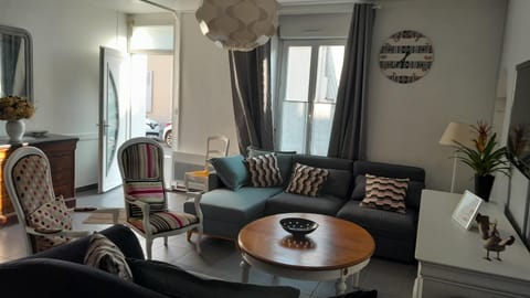 Home Sweet Home House in Le Mans