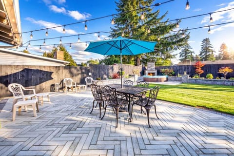 Renton Oasis - Relaxing 3BR Home with Great Outdoor House in Cascade-Fairwood
