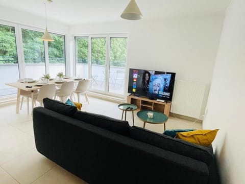Sunny 2BR Home w private terrace&secure parking Apartment in Luxembourg