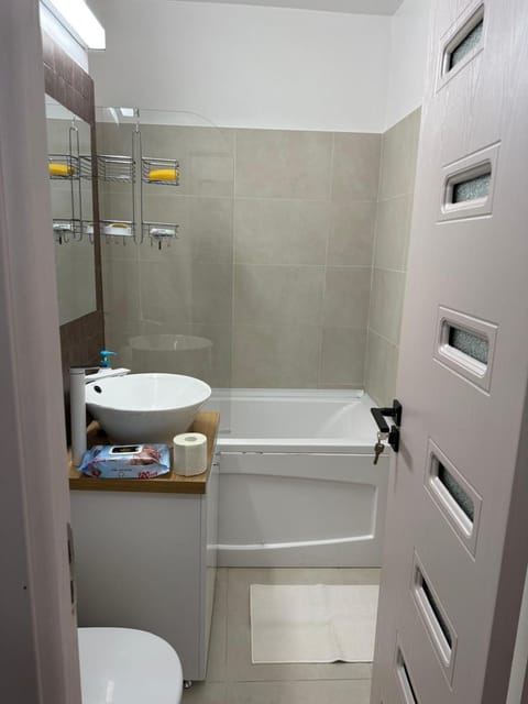 Toilet, Bathroom, Bath