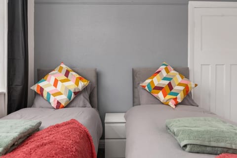 Cosy Grimsby House with Free Parking Apartment in Grimsby