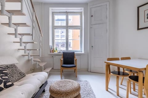 Bright Loft Apartment Steps From Linnanmäki & Alppipuisto Apartment in Helsinki