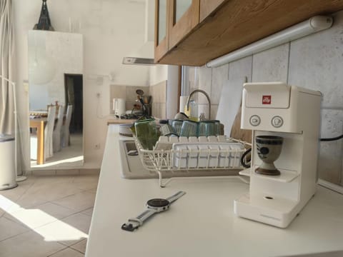 Coffee/tea facilities, Kitchen or kitchenette, minibar