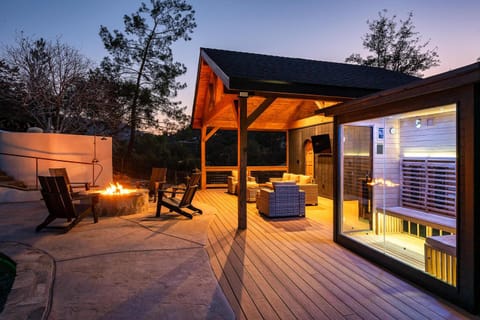 Prime Sequoia Stay Pool Hot Tub Sauna Views House in Three Rivers