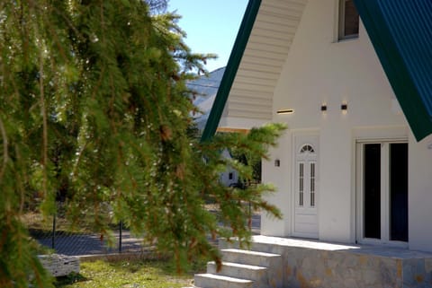 Property building, Garden view