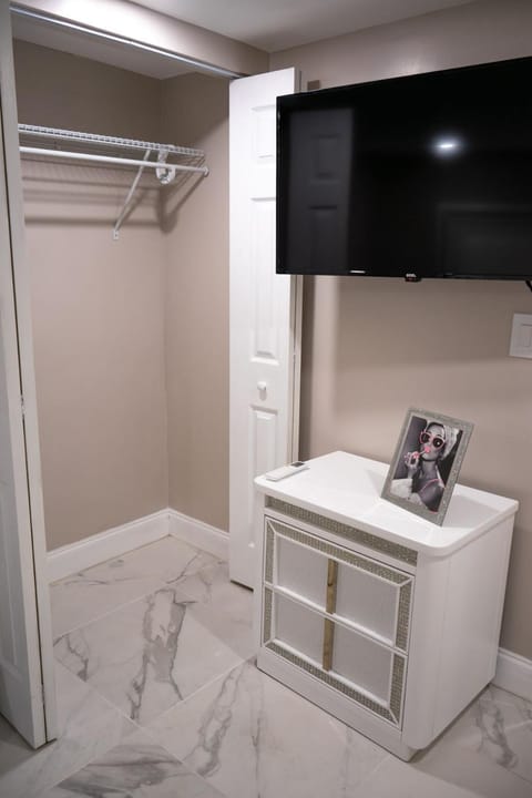 Peace and Tranquility awaits House in Miami Gardens