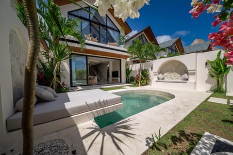 Property building, Day, Natural landscape, Garden, Garden view, Pool view, Swimming pool, sunbed