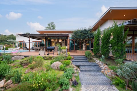 Property building, Natural landscape
