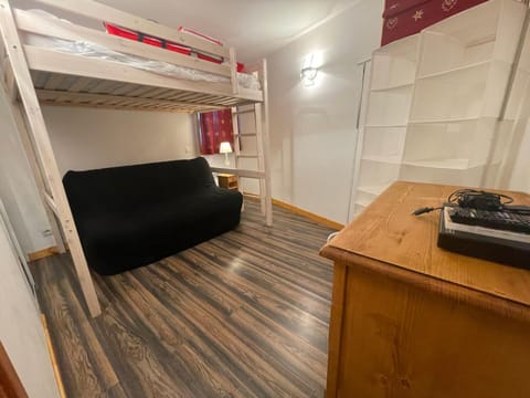 Appartement cosy à Pra-Loup 1600, 50m des pistes, 6 pers, balcon - FR-1-165A-209 Apartment in Uvernet-Fours