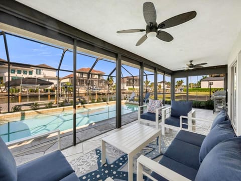 Waterfront Luxury House in Vanderbilt Beach