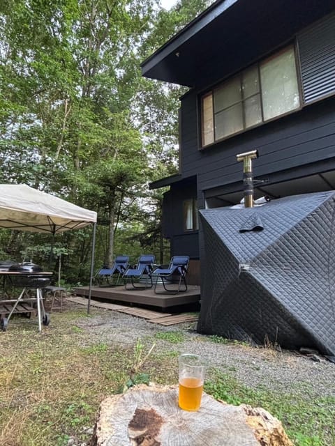 Property building, BBQ facilities, Sauna