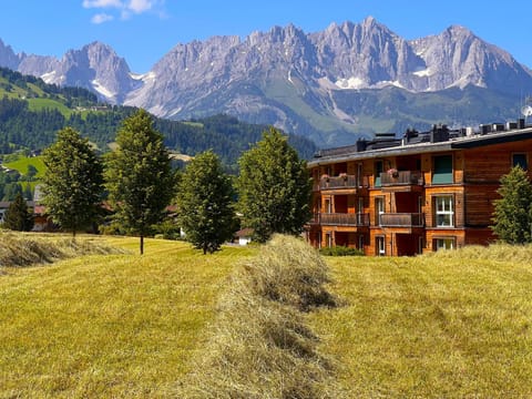 Property building, Spring, Day, Natural landscape, View (from property/room), Mountain view