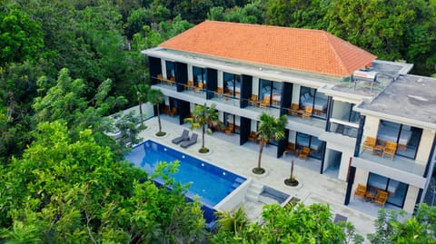 Property building, Day, Natural landscape, Bird's eye view, Garden, Garden view, Pool view, Swimming pool, sunbed