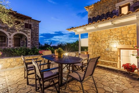 Patio, View (from property/room), Balcony/Terrace, Dining area