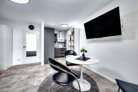 TV and multimedia, Seating area, Evening entertainment