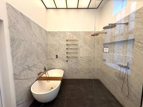 Bathroom, Bath