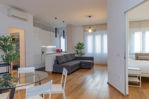 Kitchen or kitchenette, Living room, Dining area, air conditioner