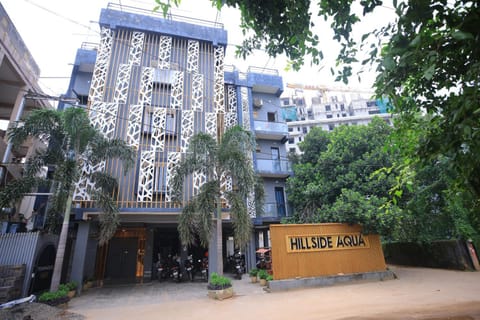 Property building, Facade/entrance