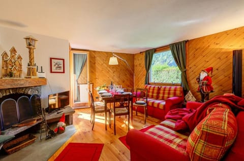 Maison La Cloche Apartment in Courmayeur