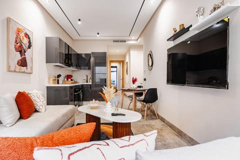 Communal lounge/ TV room, Kitchen or kitchenette, Living room, Dining area