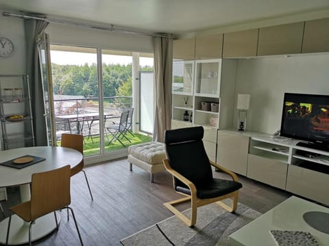Appartement T3 6min a pied Gare RER A - Cinema Apartment in Cergy