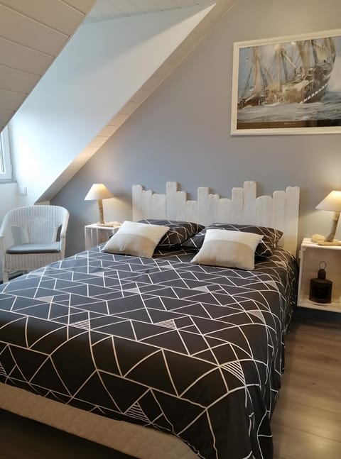 Property building, Living room, Bedroom
