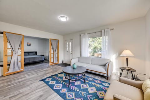 3 Mi to Auburn Station! Commuter-Friendly Home House in Auburn