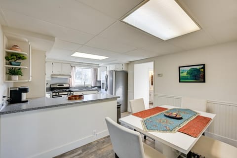 3 Mi to Auburn Station! Commuter-Friendly Home House in Auburn