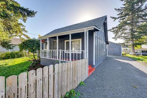 3 Mi to Auburn Station! Commuter-Friendly Home House in Auburn
