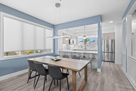 Cedars East #607 House in Longboat Key