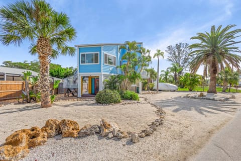 Longboat Village Getaway House in Longboat Key