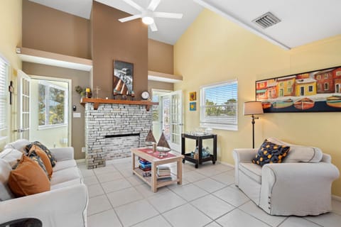 Longboat Village Getaway House in Longboat Key