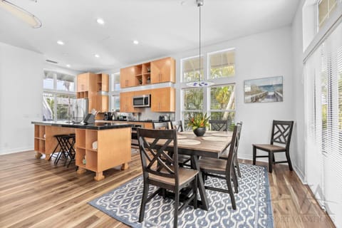 Dolphin's Den House in Longboat Key